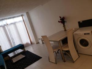 Φωτογραφία από το άλμπουμ του Appartement F2 à Thiers σε Thiers