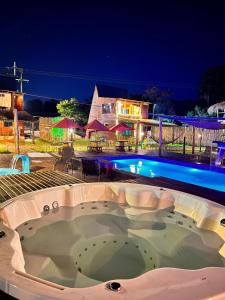 Bazén v ubytování Cabañas Resort nebo v jeho okolí