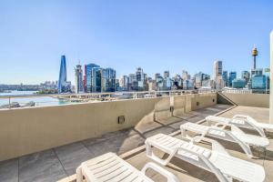 Balcone o terrazza di Luxury Darling Harbour Views, Pool & Parking