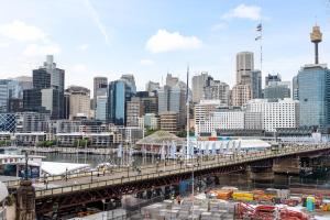 Vista generica su Sydney o vista sulla città dall'interno dell'appartamento