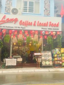 Gallery image of Long Guest House in Cat Ba