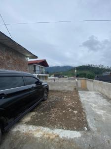 Nespecifikovaný výhled na hory nebo výhled na hory při pohledu z vily