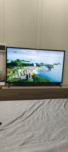 Televisyen dan/atau pusat hiburan di Vin ocpack 1