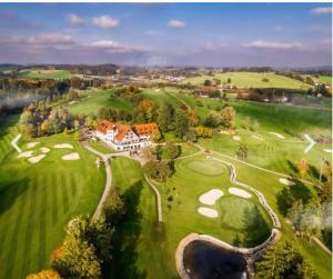 Golf v apartmánu nebo okolí