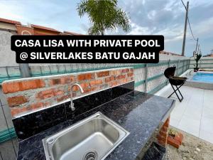 Fotografie z fotogalerie ubytování Casa Lisa private pool at Silverlakes Batu Gajah #guestmuslim v destinaci Batu Gajah