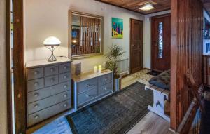 Fotografie z fotogalerie ubytování Nice Home In Romelanda With Sauna v destinaci Romelanda