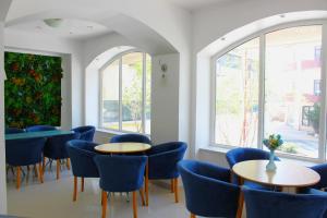 Posezení v ubytování BRIZA Boutique Hotel Mamaia + 20 fotografií