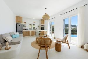 Χώρος καθιστικού στο Waterlily House Antiparos - Private Pool Villa