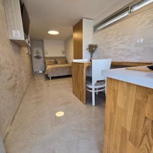 " ARADA " Luxury House的厨房或小厨房