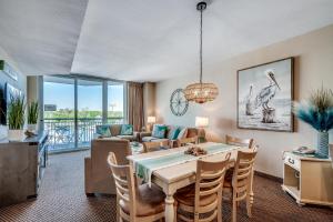 Χώρος καθιστικού στο Bubbles Up on the Marina w Pool n Hot Tub +36 φωτογραφίες