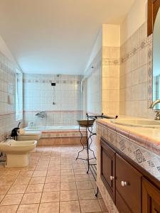 Ένα μπάνιο στο Ferrari 44 - Dimora di Puglia