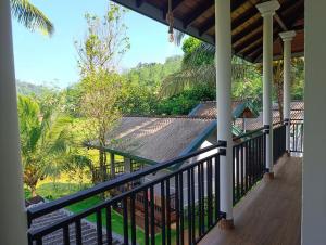 Balkoni atau teres di Rainforest Nest