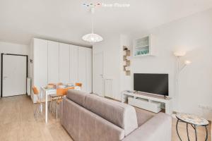 TV a/nebo společenská místnost v ubytování Cherry, Terre Marine