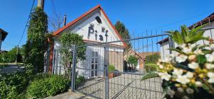 Gallery image of Apartment Piaf in Donja Dubrava