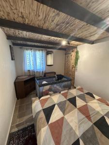 Voodi või voodid majutusasutuse Etno House Šćepanov Hlad toas
