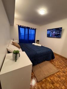 TV/trung tâm giải trí tại Hermoso departamento en zona aeropuerto