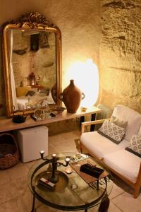 Posezení v ubytování Troglodyte loft