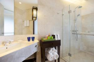 
A bathroom at Holiday Inn Resort Bali Benoa, an IHG Hotel - CHSE Certified
