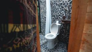 Ένα μπάνιο στο Cabaña Silencio