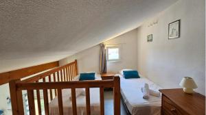 Postel nebo postele na pokoji v ubytování Maison Bord de Mer et Piscine + 11 fotografií