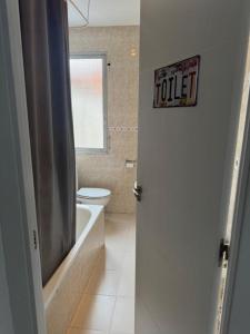 Ένα μπάνιο στο Hostal El Torero