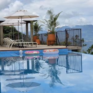 Bazén v ubytování Hotel Casa Portones nebo v jeho okolí