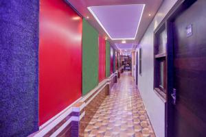 Φωτογραφία από το άλμπουμ του OYO 81208 HOTEL TERRENE EMPIRe σε Kālkāji Devi
