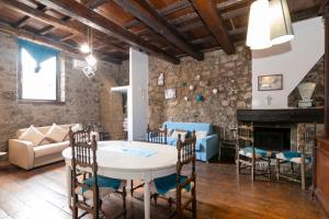 Posezení v ubytování Maestosa Roccaforte dei Principi, 3 piani tutti per voi!