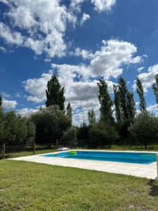 Bazén v ubytování Finca La Calma nebo v jeho okolí