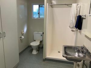 Bany a Cloncurry Caravan Park Oasis
