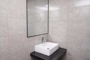 Koupelna v ubytování Anta Hotel