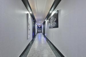 Gallery image of Busan Gangseo Sinhodong Business Hotel in Busan
