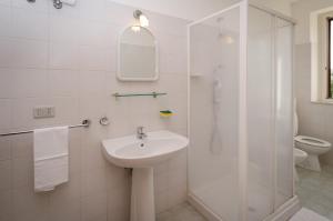 Ένα μπάνιο στο Agriturismo Agrimare Barba +59 φωτογραφίες