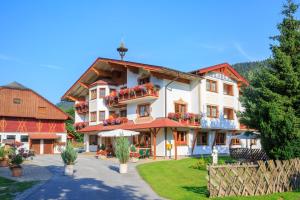 Budova, kde se aparthotel nachází