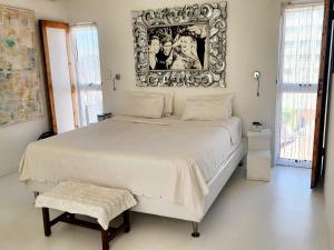 Katil atau katil-katil dalam bilik di 4 on Highworth Apartments and Studios +38 gambar