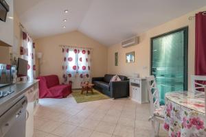 Η κουζίνα ή μικρή κουζίνα στο Superior suite with city view
