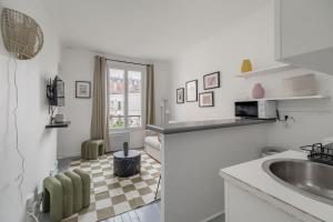 Η κουζίνα ή μικρή κουζίνα στο Orleans - Paris Neuilly 4Pax
