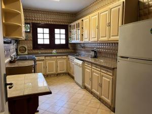 Kuchyň nebo kuchyňský kout v ubytování Villa Maadi 35 - R 202 - Street View Room