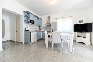 Køkken eller tekøkken på Apartments Martom 1