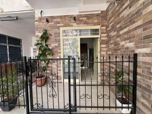 Gallery image of Palm Side Hotel in Vlorë