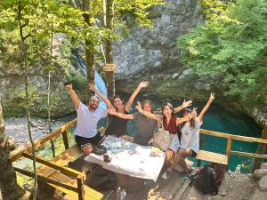Příroda nedaleko hostelu + 34 fotografií