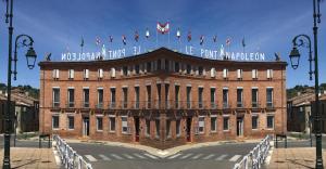 Gallery image of Hôtel Le pont Napoléon in La Celle-sous-Gouzon