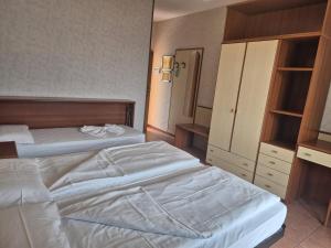 Gallery image of Hotel Florida in Limone sul Garda