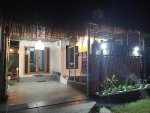 Zahrada ubytování BTN Mahkota Pemenang 13 Tamarin 3A