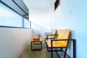 Ruang duduk di Treebo Tranquil Heights With Scenic View