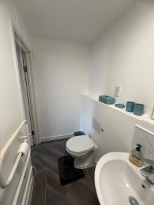Ένα μπάνιο στο Modern Studio - Centre Maidstone