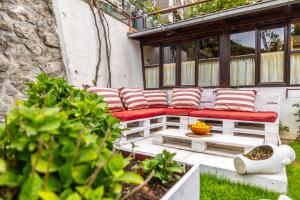 En have udenfor Apartments Irena