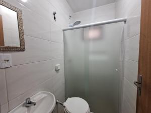 Bilik mandi di Casa do Sid +6 gambar