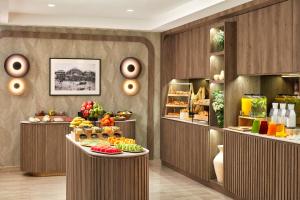 Comida no hotel ou em algum lugar perto