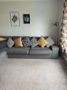 Posezení v ubytování Modern, well-equipped and comfortable 3-bed home in lovely Shropshire village